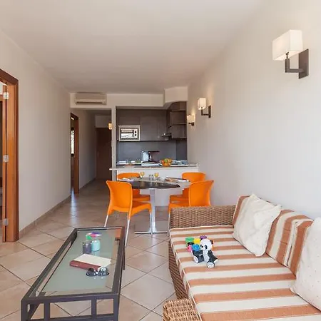 Pierre & Estepona