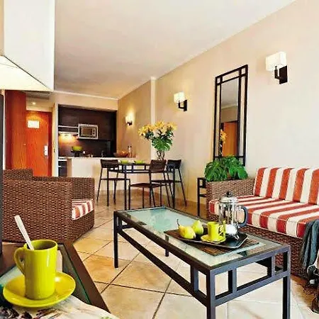Pierre & Estepona