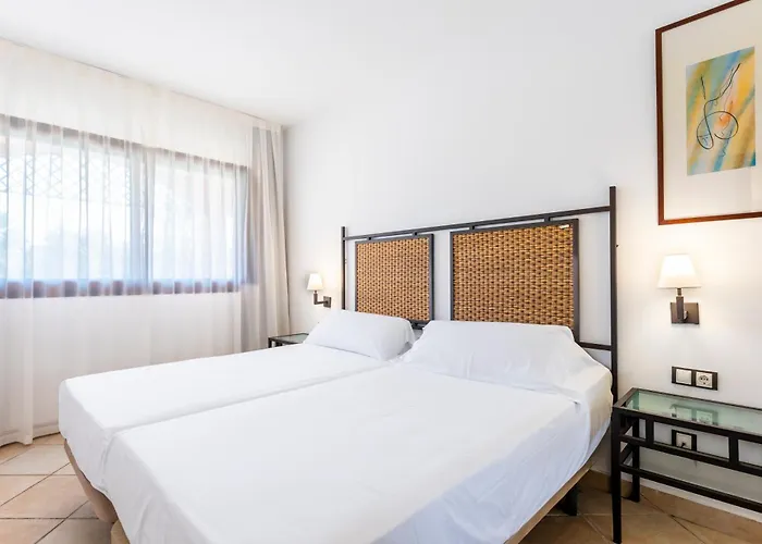 Bakour Oh Costa Del Sol 4* 贝纳阿维斯